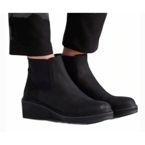 Eileen Fisher Ankle Boots Womens 11 Black Leather Chelsea Wedge Heel Pull On - Picture 1 of 10